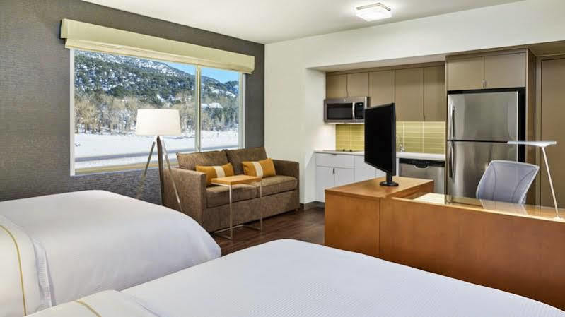 Element - Aspen Hotel 3*